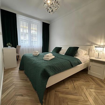 Apartamenty W Centrum Bialegostoku Z Parkingiem W Garazu Podziemnym Bialystok Ngoại thất bức ảnh