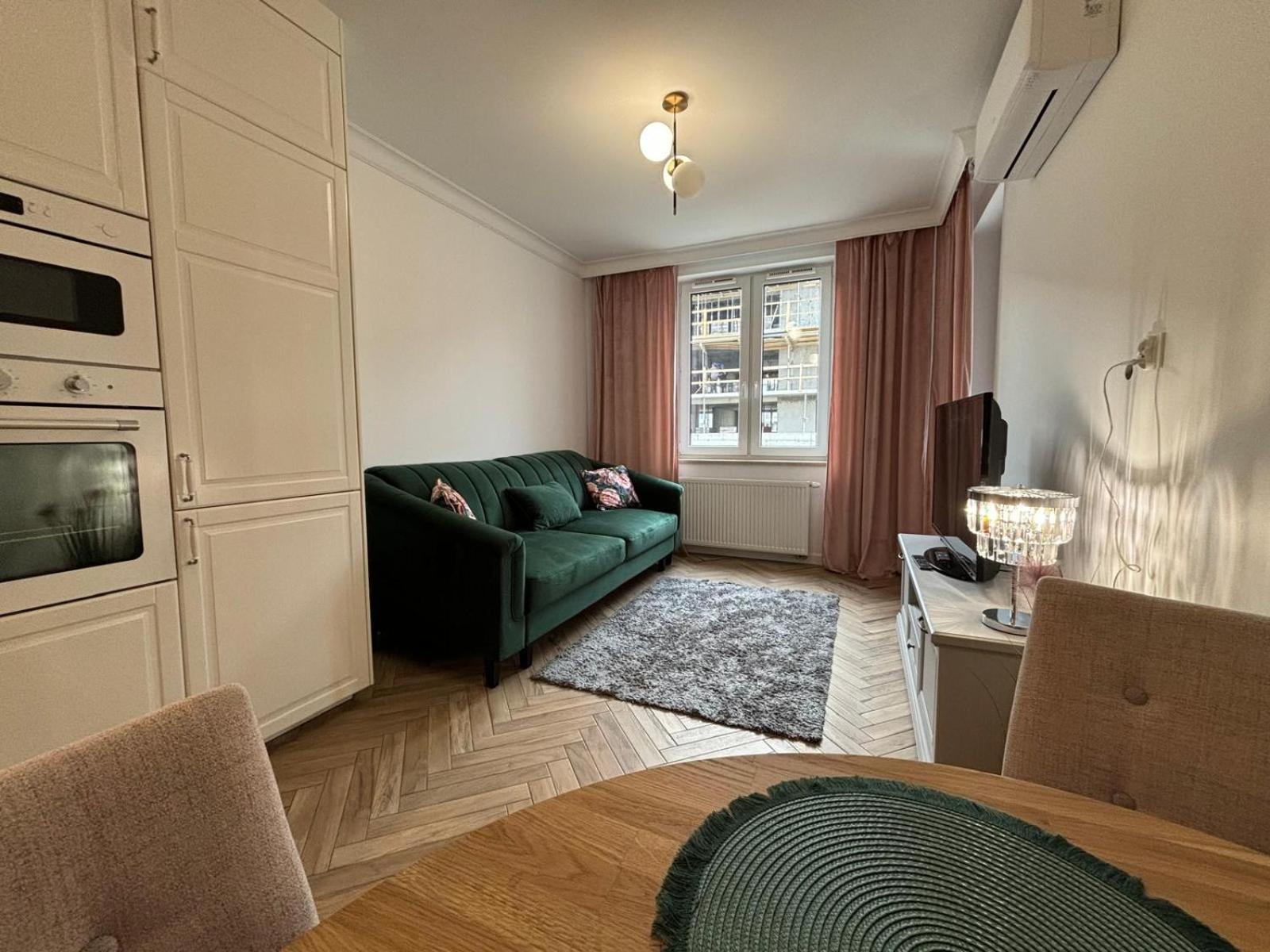 Apartamenty W Centrum Bialegostoku Z Parkingiem W Garazu Podziemnym Bialystok Ngoại thất bức ảnh