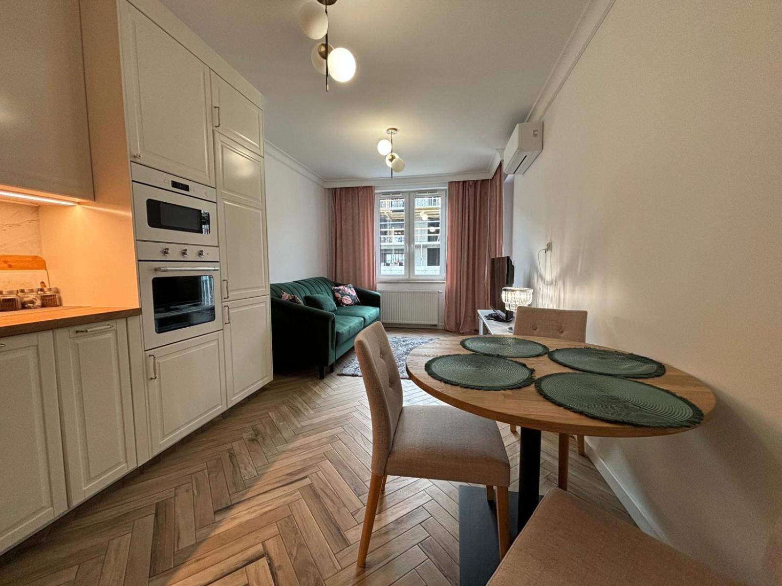 Apartamenty W Centrum Bialegostoku Z Parkingiem W Garazu Podziemnym Bialystok Ngoại thất bức ảnh