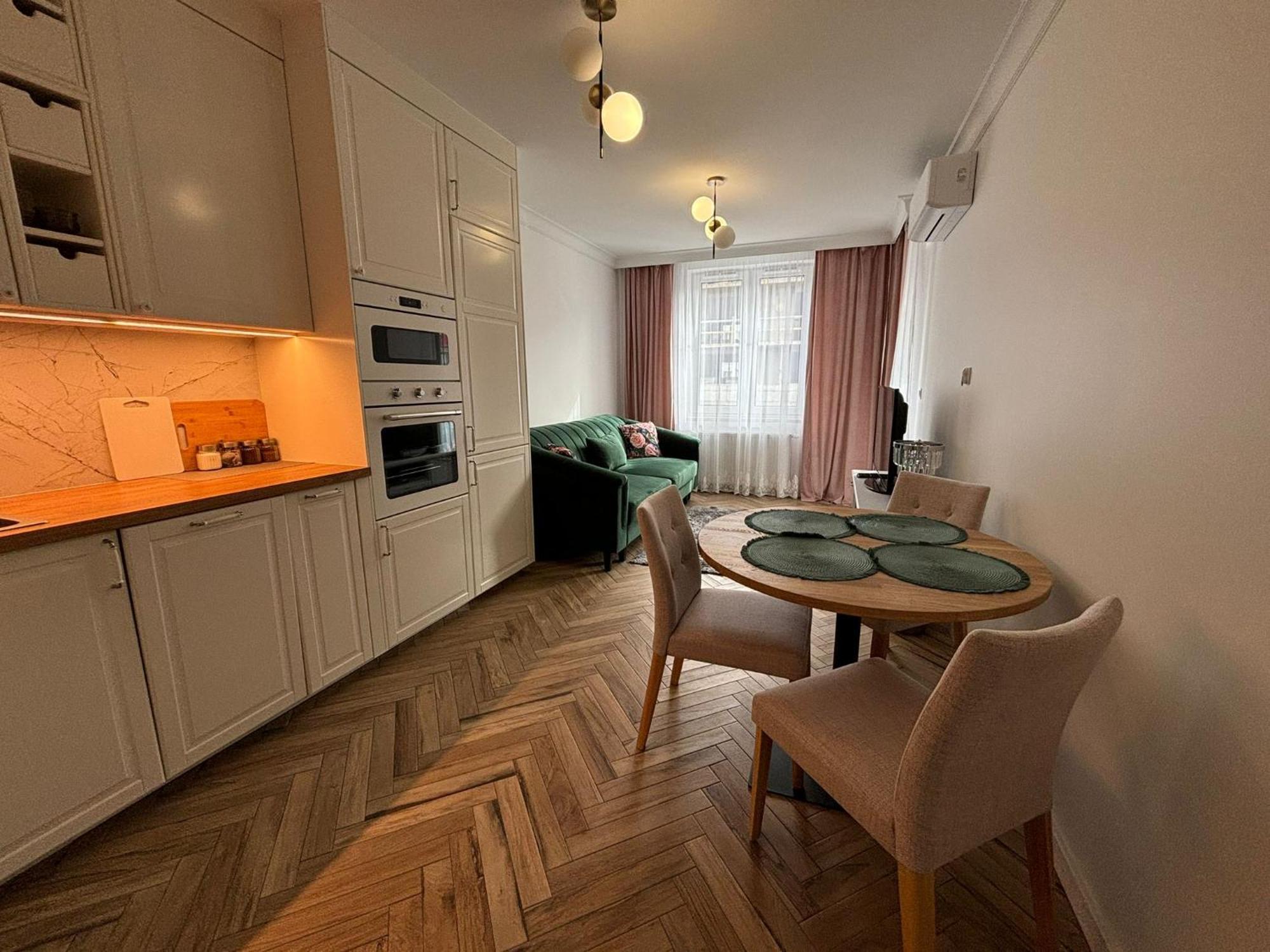 Apartamenty W Centrum Bialegostoku Z Parkingiem W Garazu Podziemnym Bialystok Ngoại thất bức ảnh